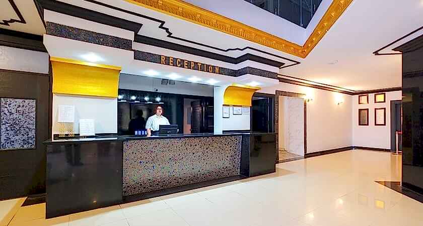 Clover Magic Garden Beach