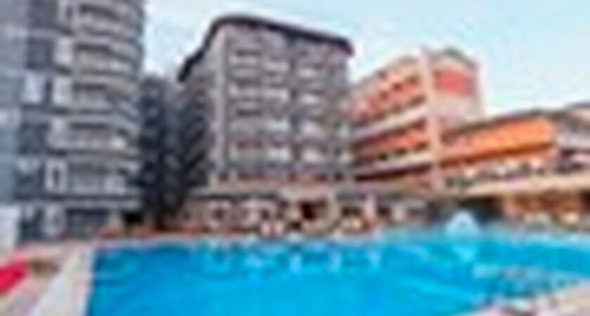 Clover Magic Garden Beach