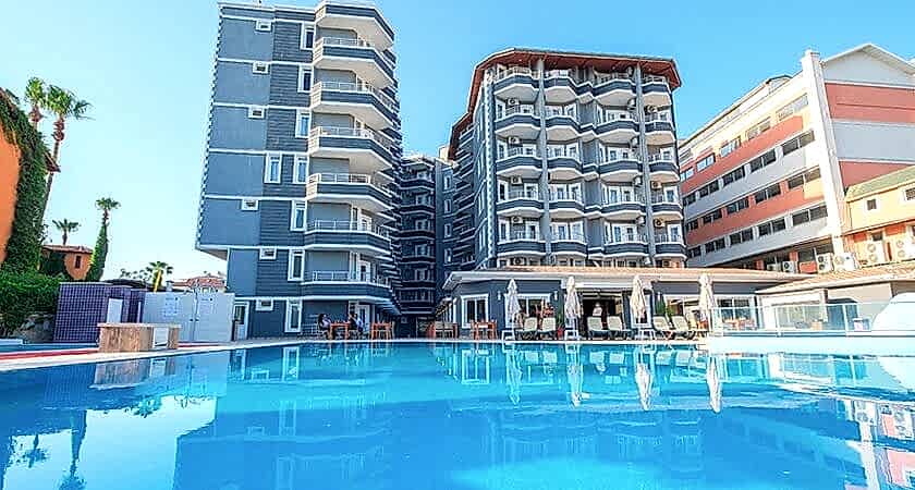 Clover Magic Garden Beach