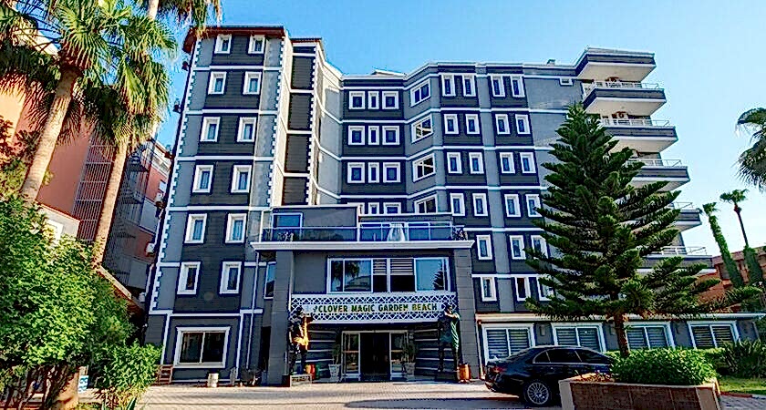 Clover Magic Garden Beach