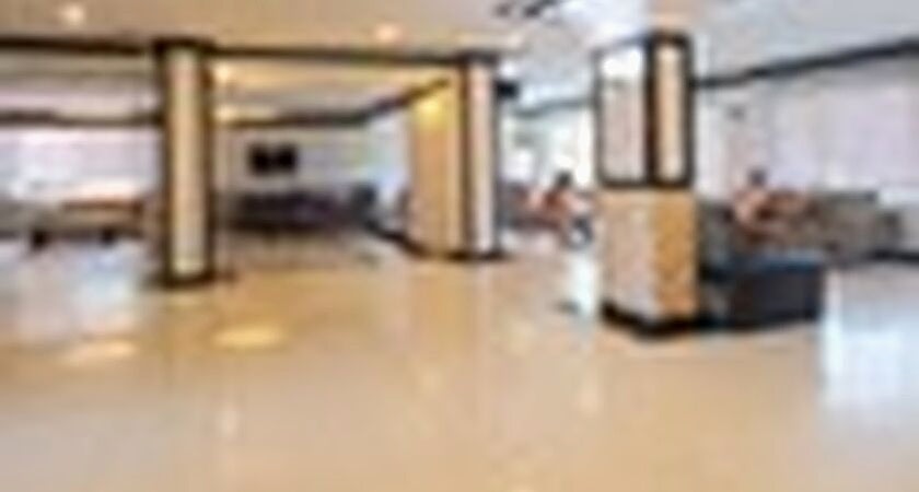 Clover Magic Garden Beach