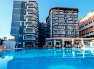 Clover Magic Garden Beach